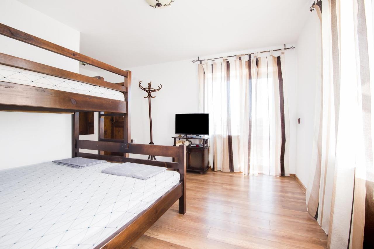 Guest House Hristova Kashta - Христова Къща Cherni Vrŭkh Esterno foto
