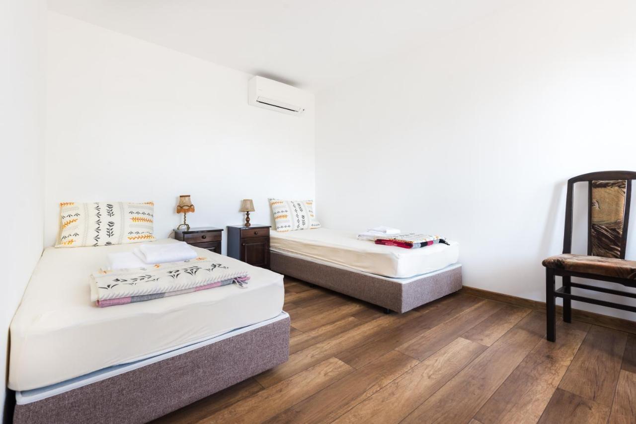 Guest House Hristova Kashta - Христова Къща Cherni Vrŭkh Esterno foto